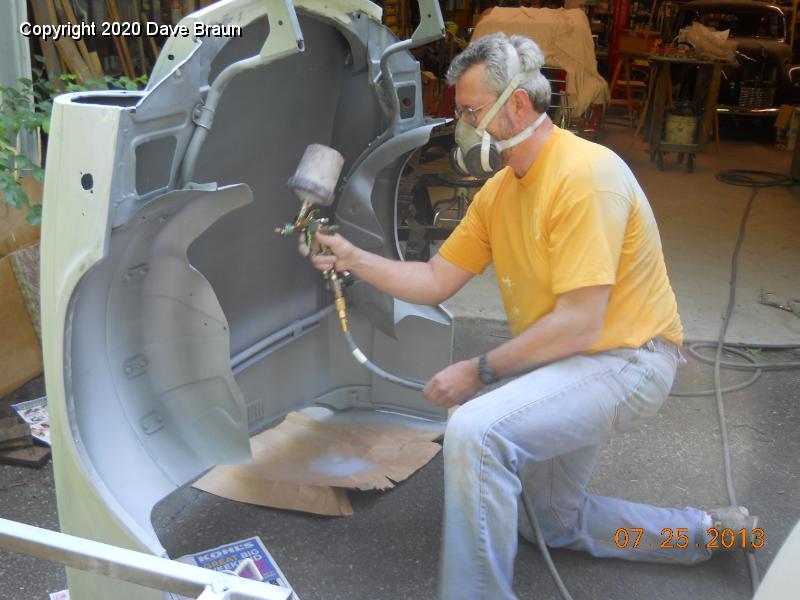 Spitfire1974/Restoration/Body/Tub and Wings/Applying final coat of high